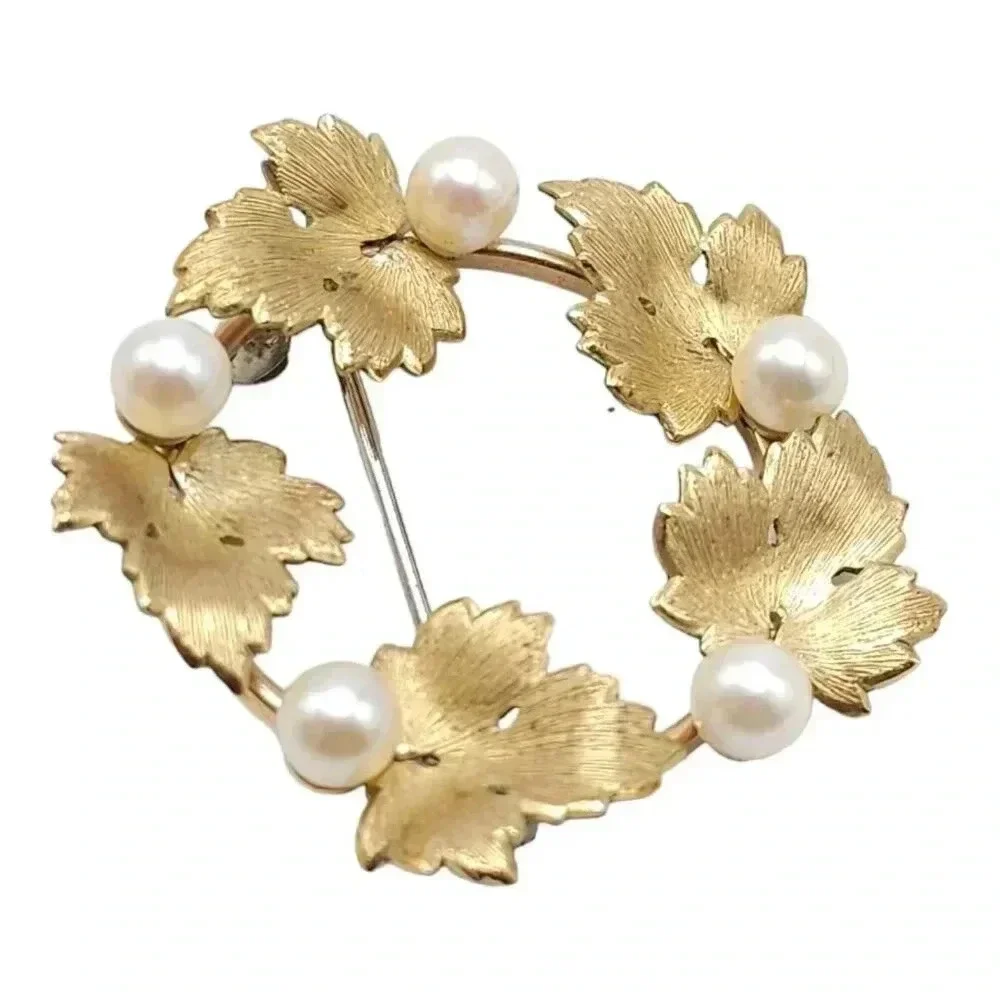 KREMETZ  Vine Leaves Wreath Brooch Pin Gold Plated Metal Genuine Pearls 1950’s